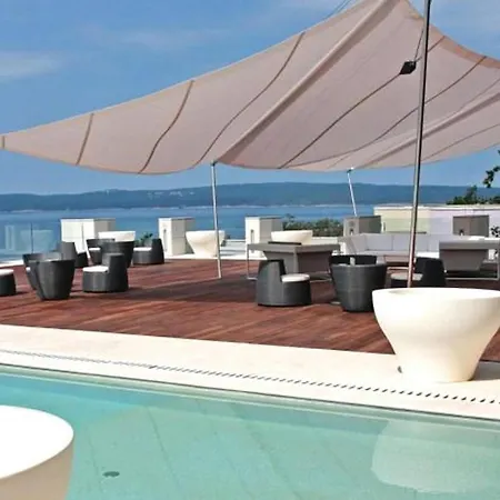 Nice In With Sauna, Wifi And Swimming Pool *