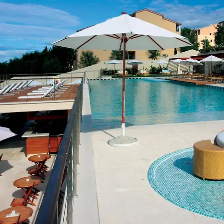 Nice In With Sauna, Wifi And Swimming Pool *