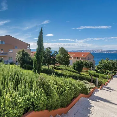 Διαμέρισμα Nice In With Sauna, Wifi And Swimming Pool Novi Vinodolski
