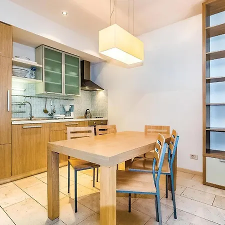 Διαμέρισμα Nice In With Sauna, Wifi And Swimming Pool *