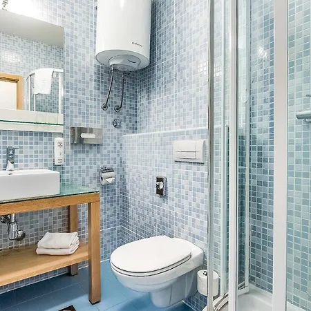 Nice In With Sauna, Wifi And Swimming Pool Διαμέρισμα Novi Vinodolski